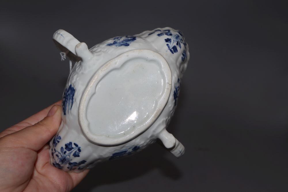 A Worcester two handled sauceboat, with chinoiserie decoration, length 16cm